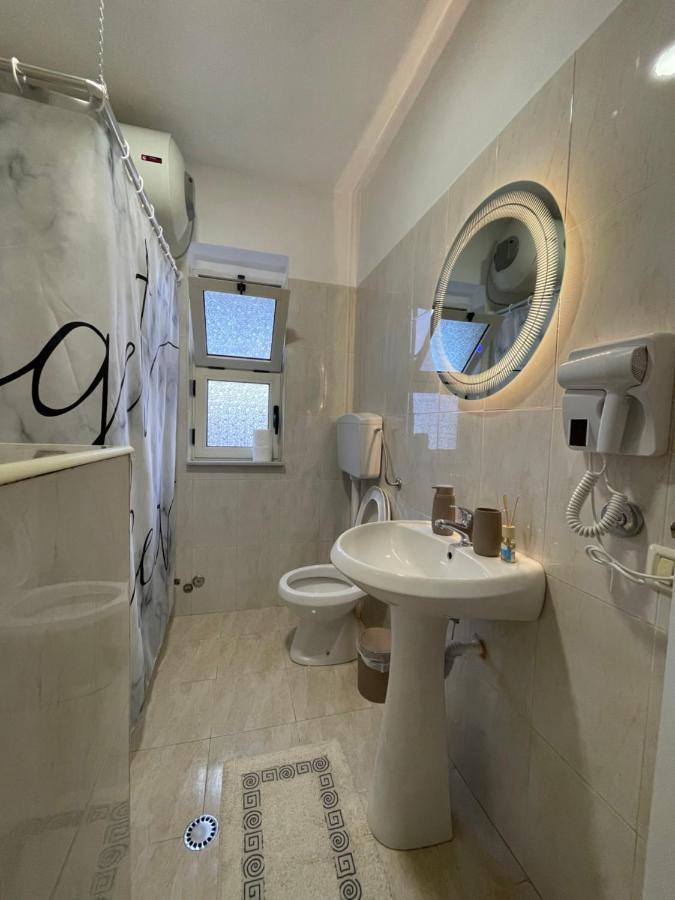 Leo'S Apartment Шкодер Экстерьер фото